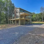 Albrightsville Escape With Game Room And Deck!